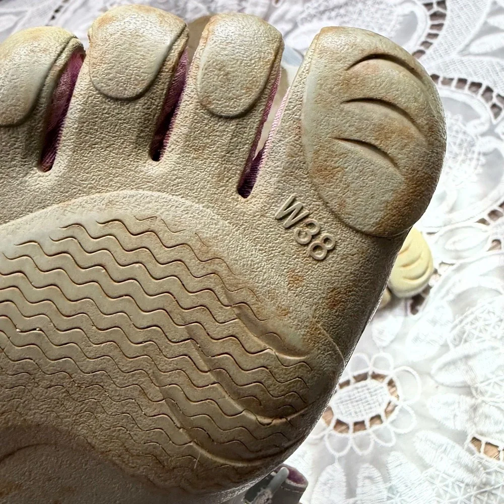 Vibram FiveFingers Subversive Barefoot Shoes Grey Pink W38 Running Training